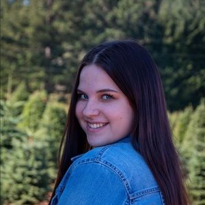 Meet your Posher, Corrinne